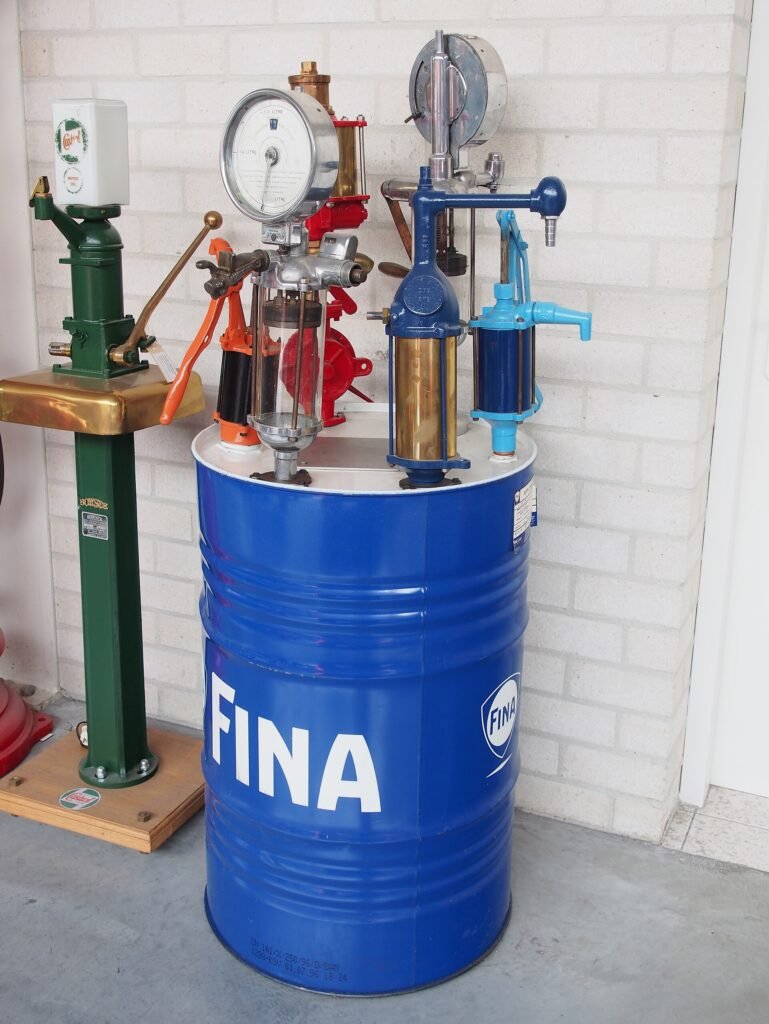 Pneumatic Grease Pumps in use